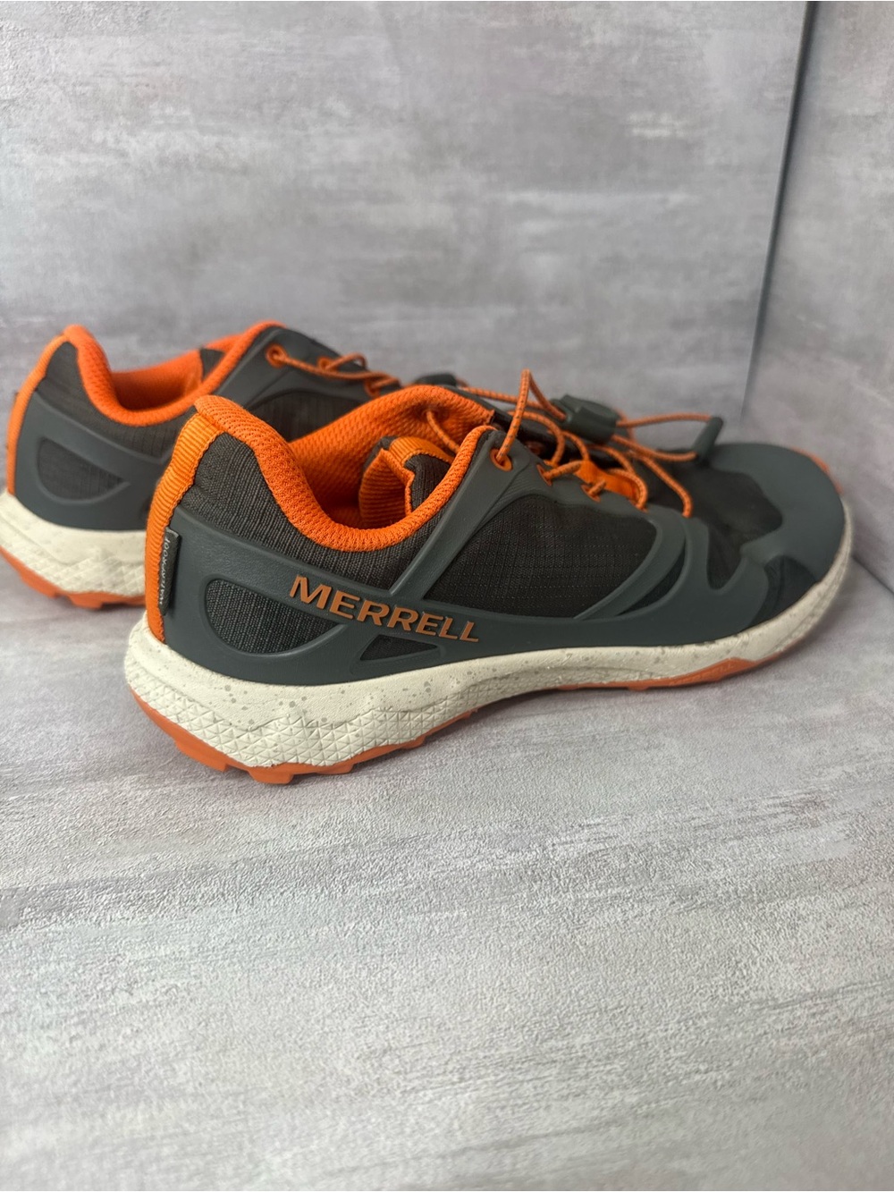 Merrell Men's Outdoor Trainers in Gray and Orange size 4.0m